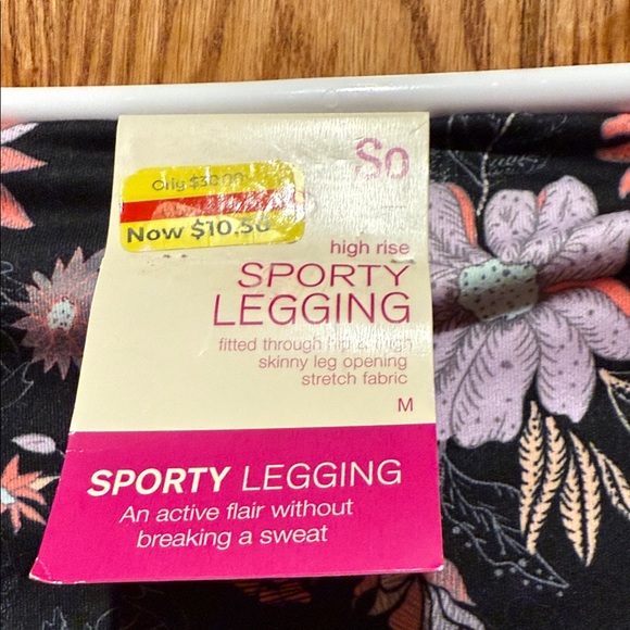 Kohl's Women's Black Floral Leggings - Picture 3 of 6